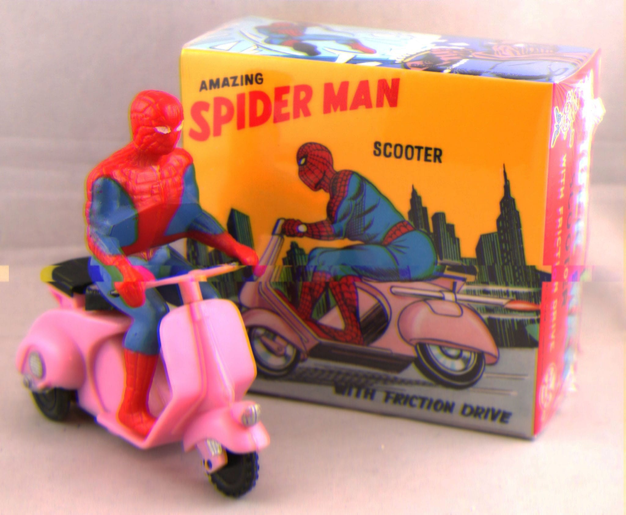 Адвокат из Лос-Анджелеса продаёт коллекцию Человека-паука, чтобы обеспечить семью