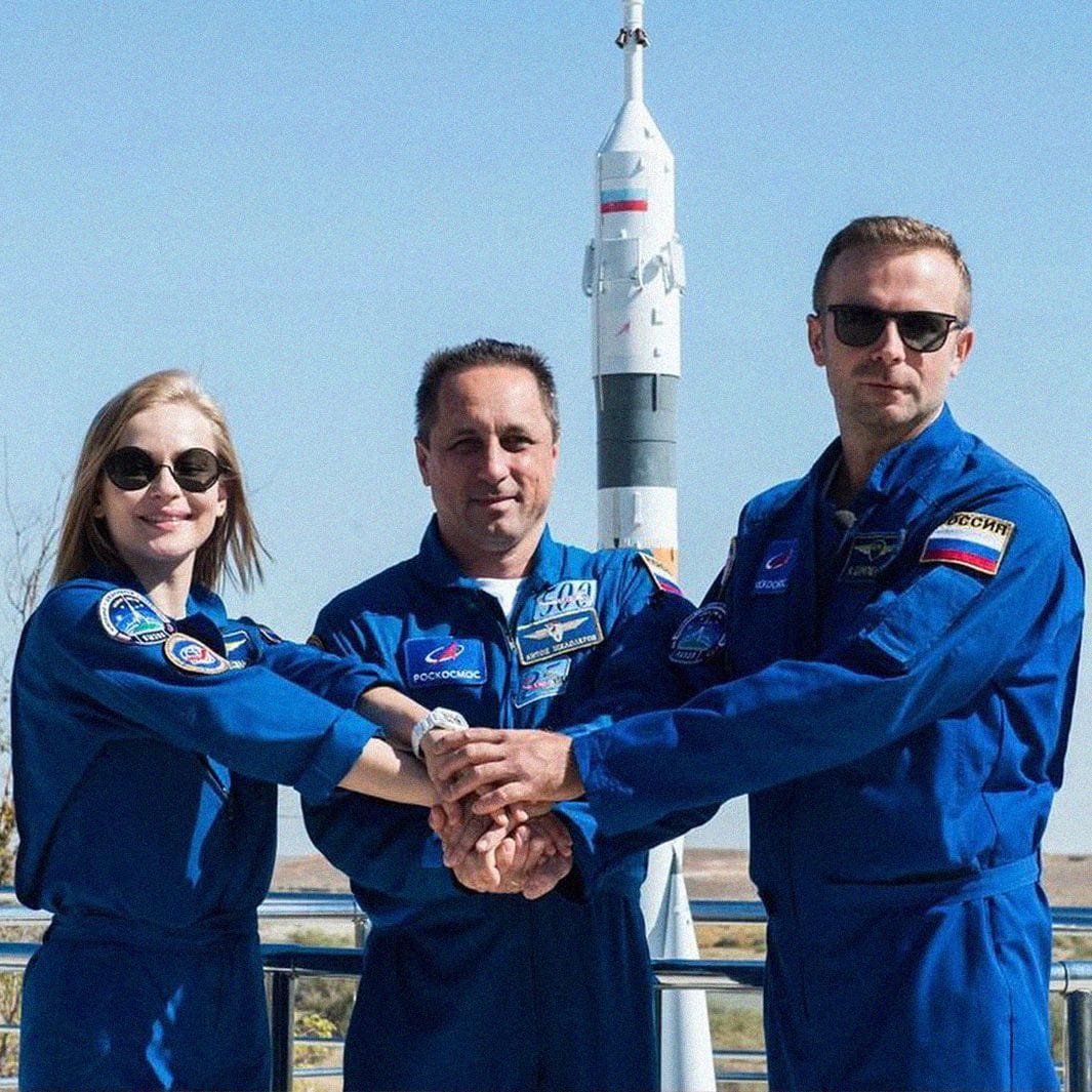 Клим Шипенко и Юлия Пересильд улетели в космос для съёмок «Вызова»