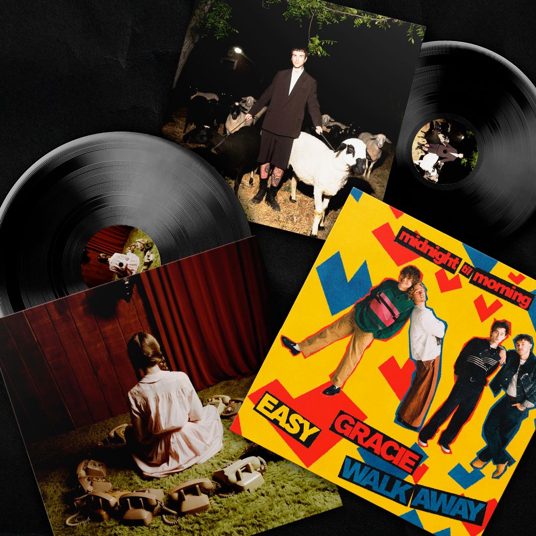 Дропнули: сингл Weezer, концертный альбом Twenty One Pilots и холод Dead Poet Society