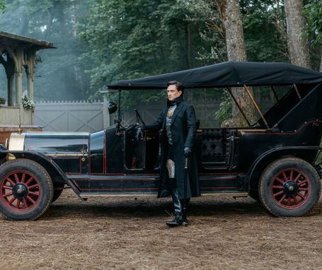 Репортаж со съёмок сериала «Очарованные»: Юрий Чурсин, Даниил Воробьёв и много магии