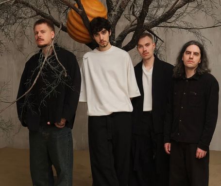 Группа «Бюро» — о новом альбоме, персонажах поп-культуры и «распылении»