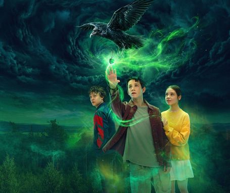 «Малахит»: фэнтези-сериал про очень странные дела на Урале